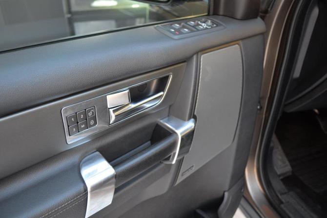 Land Rover Discovery IV с пробегом 2011 года, цена 1 935 000 рублей, 233279 км, внедорожник, Автокод Объявления