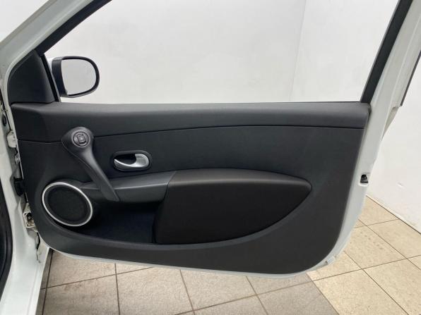 Renault Clio III с пробегом 2009 года, цена 499 000 рублей, 173000 км, хэтчбек, Автокод Объявления