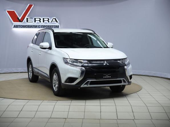 Mitsubishi Outlander III Рестайлинг 3 с пробегом 2022 года, цена 2 490 000 рублей, 100874 км, внедорожник, Автокод Объявления