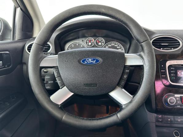 Ford Focus II с пробегом 2007 года, цена 399 000 рублей, 210965 км, седан, Автокод Объявления