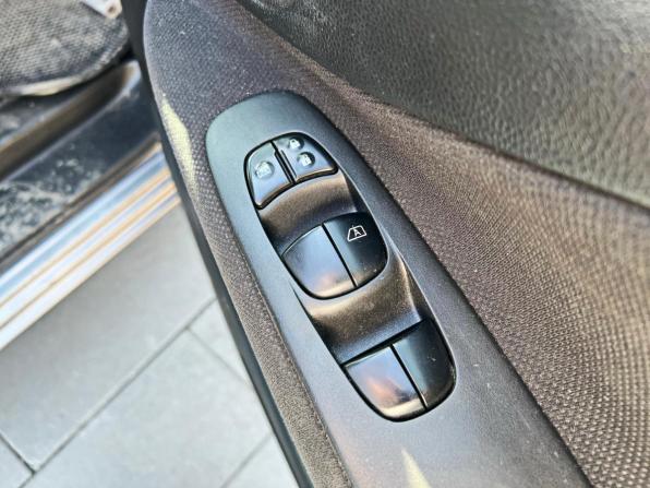 Nissan Serena IV (C26) с пробегом 2012 года, цена 1 250 000 рублей, 234405 км, минивэн, Автокод Объявления