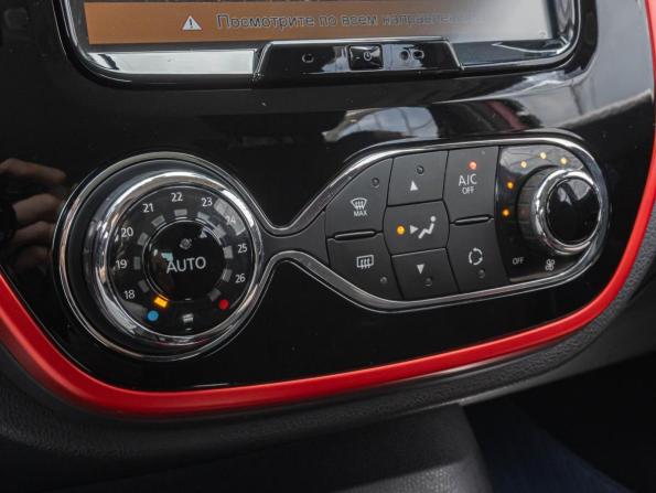 Renault Kaptur I с пробегом 2018 года, цена 1 530 000 рублей, 137609 км, внедорожник, Автокод Объявления