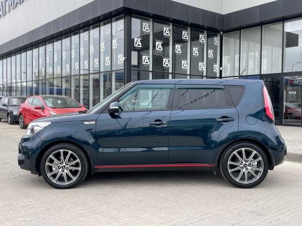 Kia Soul II Рестайлинг с пробегом 2017 года, цена 1 380 000 рублей, 168700 км, хэтчбек, Автокод Объявления