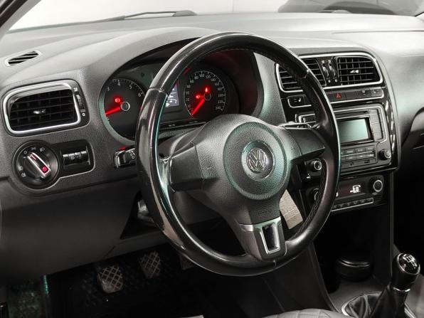 Volkswagen Polo V с пробегом 2014 года, цена 540 000 рублей, 265208 км, седан, Автокод Объявления