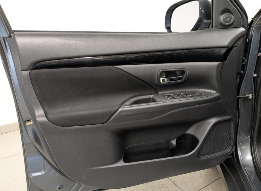 Mitsubishi Outlander III Рестайлинг 3 Санкт-Петербург  - изображение 19