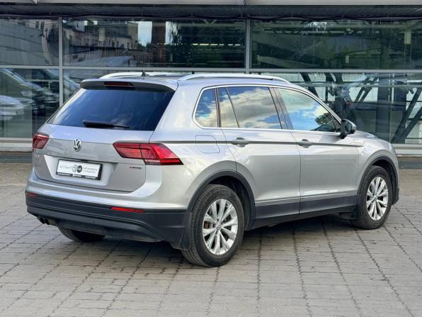 Volkswagen Tiguan II с пробегом 2018 года, цена 2 230 000 рублей, 83000 км, внедорожник, Автокод Объявления