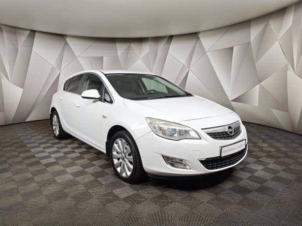 Opel Astra J с пробегом 2011 года, цена 585 000 рублей, 135459 км, хэтчбек, Автокод Объявления