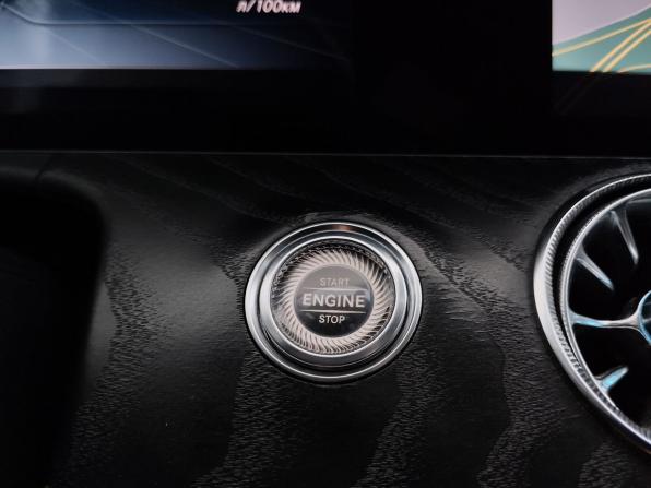 Mercedes-Benz E-Класс V (W213 S213 C238) с пробегом 2017 года, цена 2 800 000 рублей, 276325 км, седан, Автокод Объявления