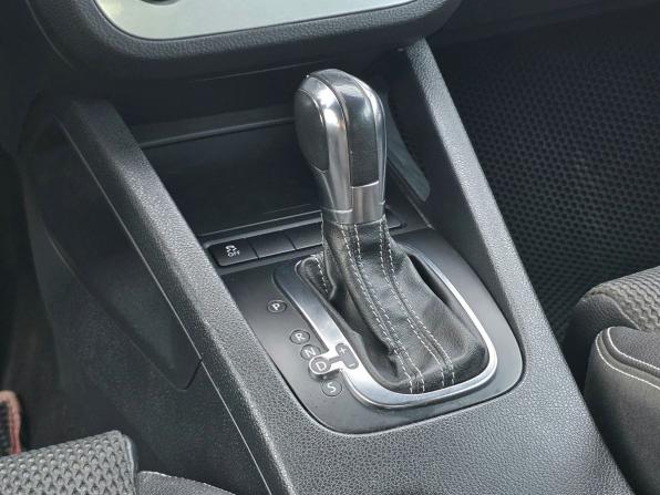 Volkswagen Scirocco III с пробегом 2012 года, цена 1 260 000 рублей, 199292 км, хэтчбек, Автокод Объявления