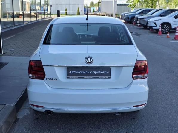 Volkswagen Polo V Рестайлинг с пробегом 2016 года, цена 1 150 000 рублей, 79747 км, седан, Автокод Объявления