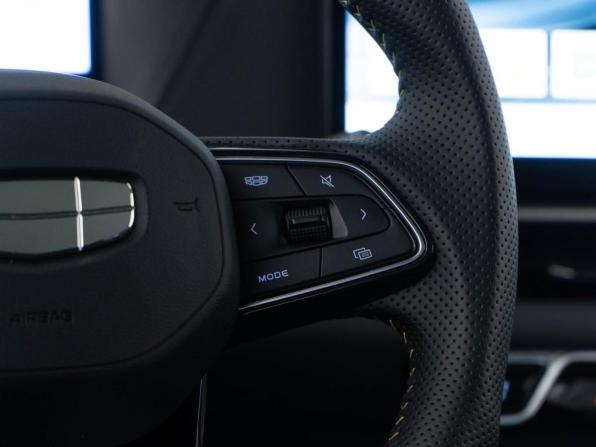 Geely Coolray I Рестайлинг с пробегом 2024 года, цена 2 515 434 рубля, 188 км, внедорожник, Автокод Объявления