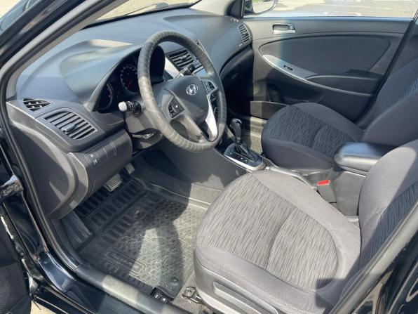 Hyundai Solaris I Рестайлинг с пробегом 2015 года, цена 750 000 рублей, 232902 км, седан, Автокод Объявления