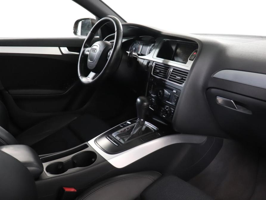 Audi A4 IV (B8) Москва  - изображение 9