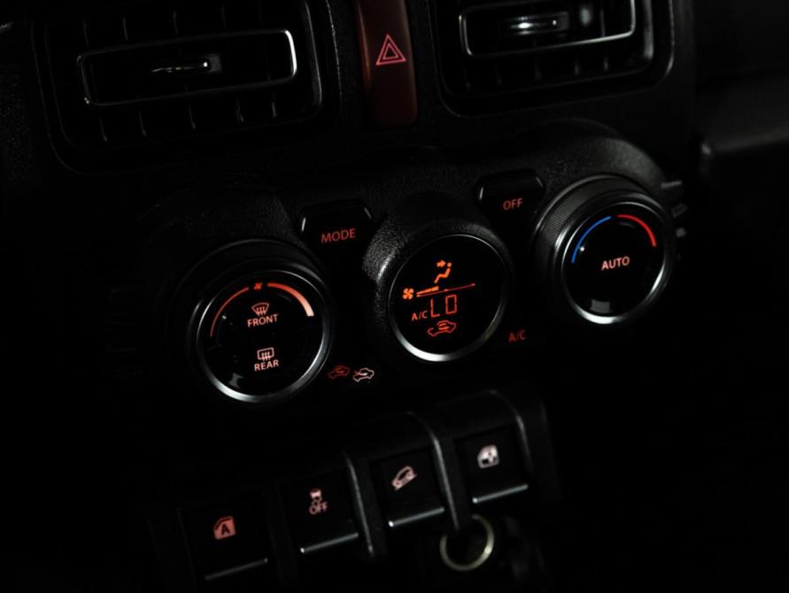 Suzuki Jimny IV Санкт-Петербург  - изображение 17
