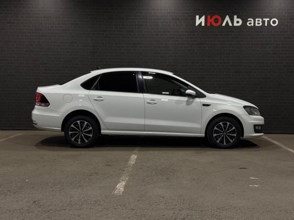 Volkswagen Polo V Рестайлинг с пробегом 2020 года, цена 1 290 000 рублей, 138036 км, седан, Автокод Объявления