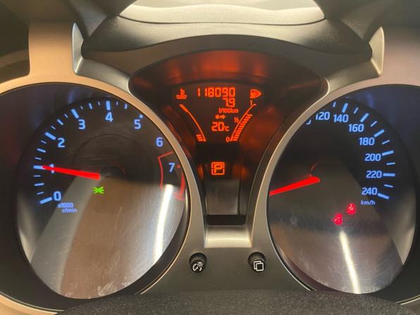 Nissan Juke I с пробегом 2012 года, цена 968 000 рублей, 116000 км, внедорожник, Автокод Объявления