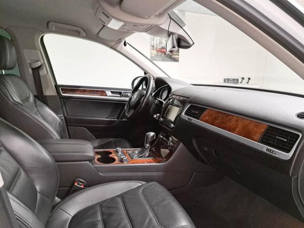 Volkswagen Touareg II с пробегом 2012 года, цена 1 835 000 рублей, 189009 км, внедорожник, Автокод Объявления
