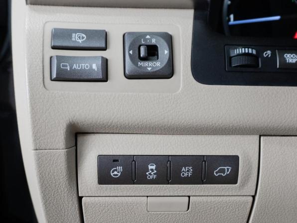 Lexus LX III Рестайлинг с пробегом 2013 года, цена 4 099 000 рублей, 192019 км, внедорожник, Автокод Объявления