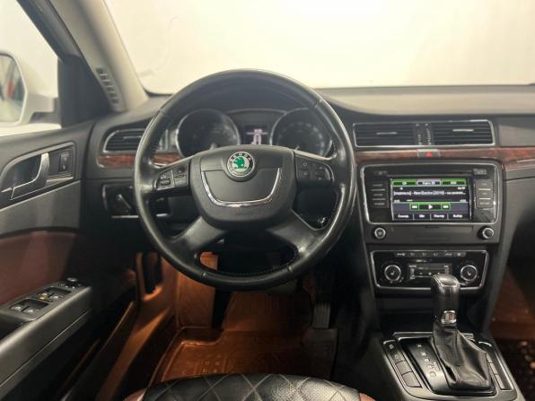 Skoda Superb II с пробегом 2013 года, цена 740 000 рублей, 263000 км, лифтбек, Автокод Объявления