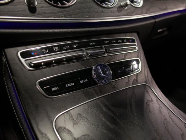 Mercedes-Benz E-Класс V (W213 S213 C238) с пробегом 2018 года, цена 3 210 000 рублей, 207035 км, седан, Автокод Объявления