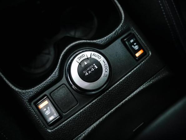 Nissan Qashqai II с пробегом 2016 года, цена 1 690 000 рублей, 126237 км, внедорожник, Автокод Объявления