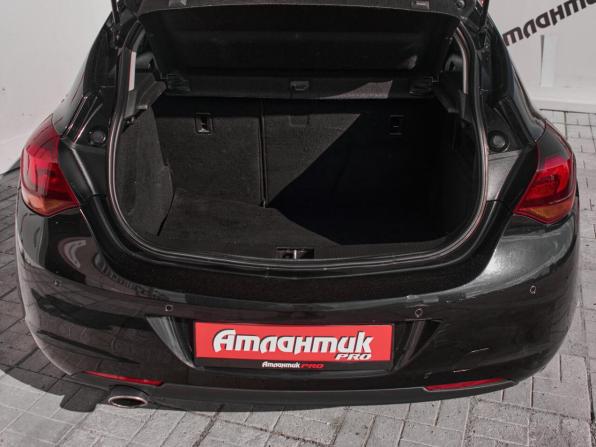 Opel Astra J с пробегом 2011 года, цена 600 000 рублей, 221500 км, хэтчбек, Автокод Объявления