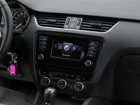 Skoda Octavia III (A7) с пробегом 2015 года, цена 1 349 000 рублей, 120000 км, лифтбек, Автокод Объявления