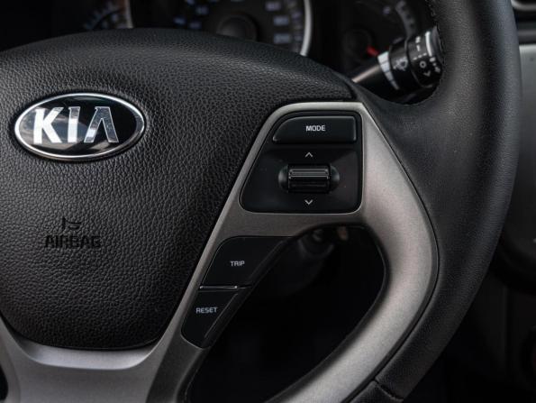Kia Rio III Рестайлинг с пробегом 2016 года, цена 1 180 000 рублей, 86196 км, седан, Автокод Объявления