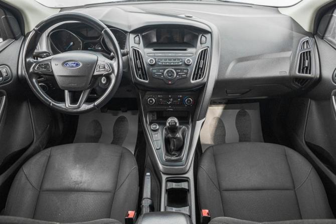 Ford Focus III Рестайлинг с пробегом 2018 года, цена 999 000 рублей, 180000 км, хэтчбек, Автокод Объявления