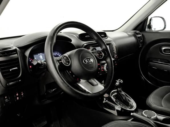 Kia Soul II Рестайлинг с пробегом 2018 года, цена 1 275 000 рублей, 144748 км, хэтчбек, Автокод Объявления