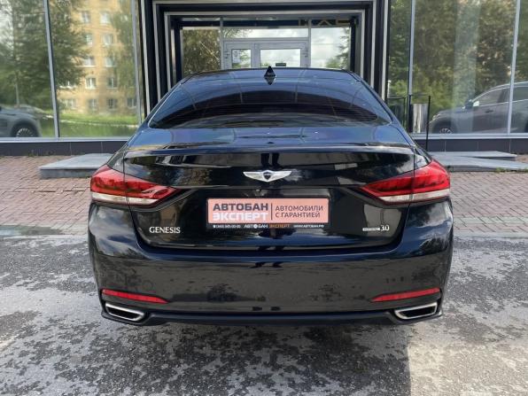 Hyundai Genesis II с пробегом 2014 года, цена 1 629 000 рублей, 233044 км, седан, Автокод Объявления
