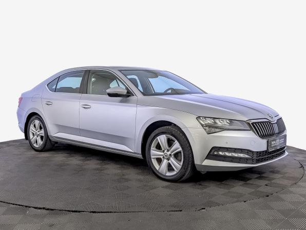 Skoda Superb III Рестайлинг с пробегом 2021 года, цена 2 500 000 рублей, 133030 км, лифтбек, Автокод Объявления