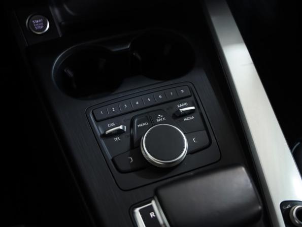 Audi A4 V (B9) с пробегом 2017 года, цена 2 366 000 рублей, 101271 км, седан, Автокод Объявления