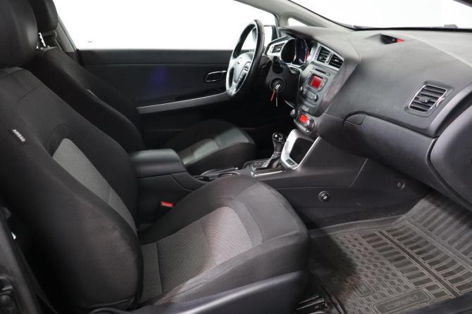 Kia Ceed II Рестайлинг с пробегом 2016 года, цена 999 000 рублей, 211000 км, хэтчбек, Автокод Объявления