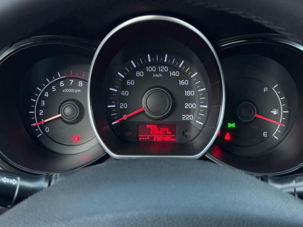 Kia Rio III Рестайлинг с пробегом 2016 года, цена 795 000 рублей, 236480 км, седан, Автокод Объявления