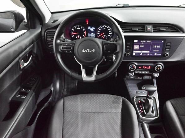 Kia Rio IV Рестайлинг с пробегом 2022 года, цена 1 680 000 рублей, 80116 км, хэтчбек, Автокод Объявления
