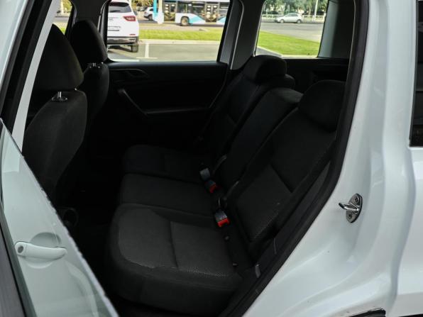 Skoda Yeti I Рестайлинг с пробегом 2015 года, цена 1 229 000 рублей, 208560 км, внедорожник, Автокод Объявления