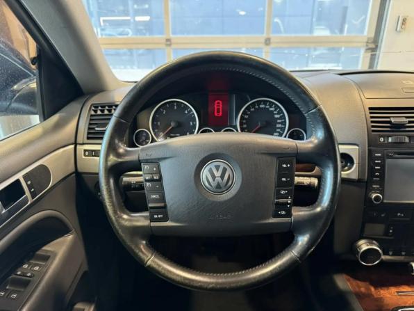 Volkswagen Touareg I Рестайлинг с пробегом 2007 года, цена 1 340 000 рублей, 169216 км, внедорожник, Автокод Объявления