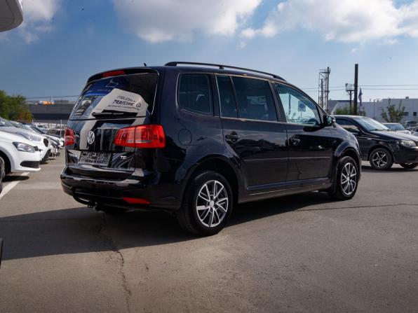 Volkswagen Touran I Рестайлинг 2 с пробегом 2010 года, цена 650 000 рублей, 247919 км, компактвэн, Автокод Объявления