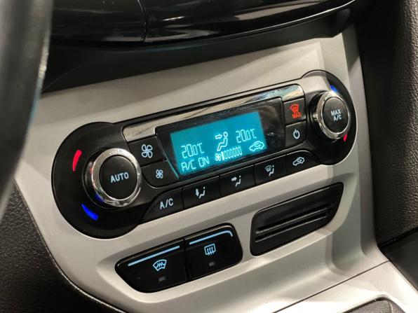Ford Focus III с пробегом 2012 года, цена 830 000 рублей, 172929 км, хэтчбек, Автокод Объявления