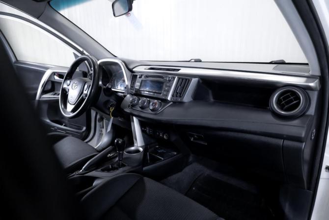 Toyota RAV4 IV (XA40) Рестайлинг с пробегом 2015 года, цена 2 250 000 рублей, 183860 км, внедорожник, Автокод Объявления
