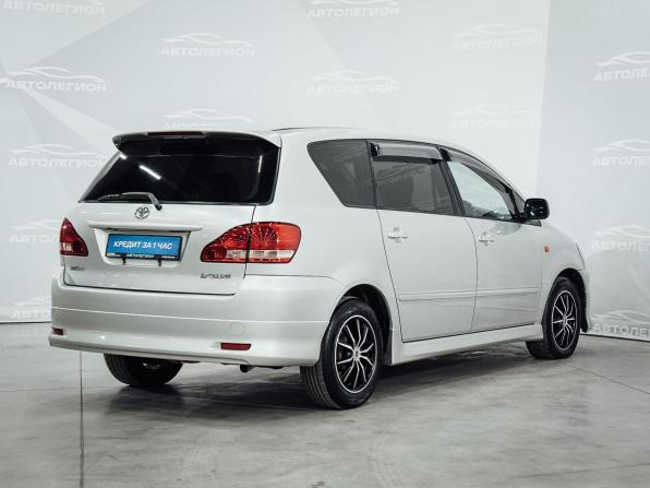 Toyota Ipsum II (M20) с пробегом 2002 года, цена 750 000 рублей, 300505 км, компактвэн, Автокод Объявления
