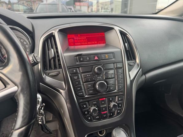 Opel Astra J с пробегом 2012 года, цена 730 000 рублей, 196465 км, хэтчбек, Автокод Объявления