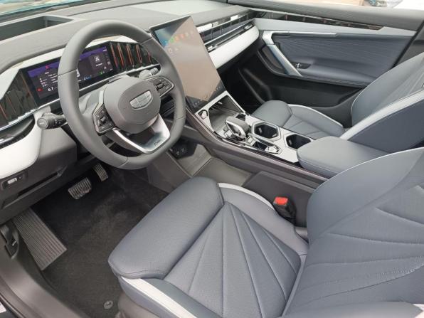 Новый Geely Atlas II 2025 года, цена 3 970 990 рублей, внедорожник, Автокод Объявления