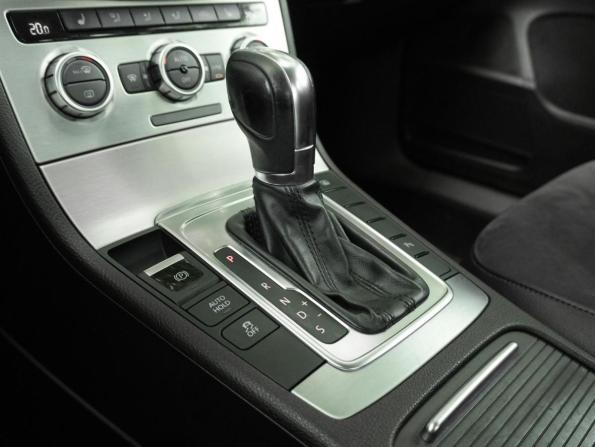 Volkswagen Passat B7 с пробегом 2012 года, цена 1 269 000 рублей, 157843 км, седан, Автокод Объявления