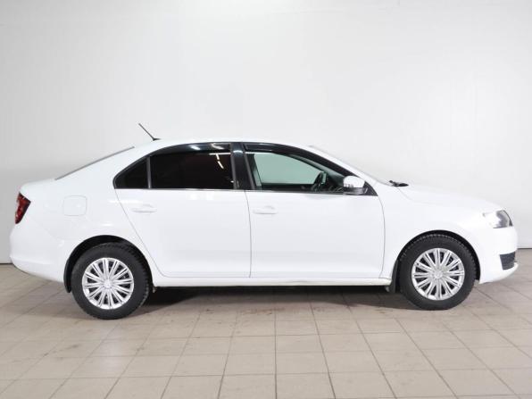 Skoda Rapid I Рестайлинг с пробегом 2018 года, цена 1 014 000 рублей, 116000 км, лифтбек, Автокод Объявления