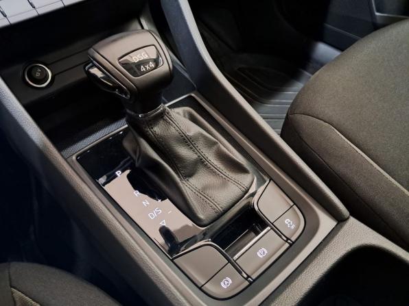 Skoda Karoq I с пробегом 2020 года, цена 2 590 000 рублей, 59882 км, внедорожник, Автокод Объявления