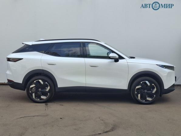 Omoda C7 с пробегом 2025 года, цена 2 953 621 рубль, 2091 км, внедорожник, Автокод Объявления