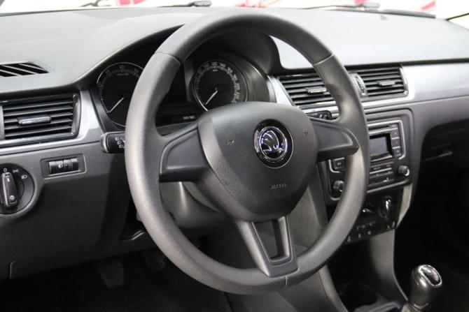 Skoda Rapid I с пробегом 2017 года, цена 965 650 рублей, 145532 км, лифтбек, Автокод Объявления