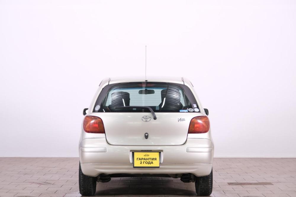 Toyota Vitz I (P10) Омск  - изображение 6